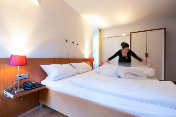 Wald & Golfhotel Lottental image 11