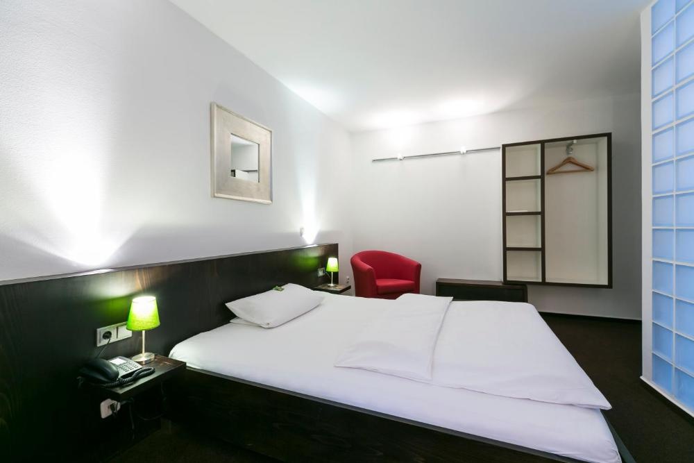 Wald & Golfhotel Lottental Image 55