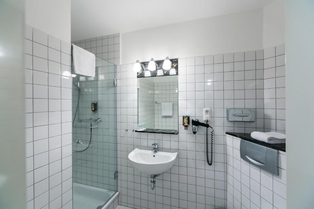 Wald & Golfhotel Lottental Image 6